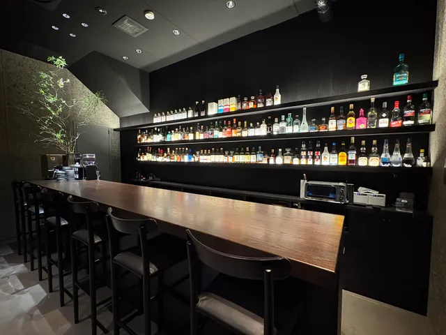 anonymous art cafe & bar