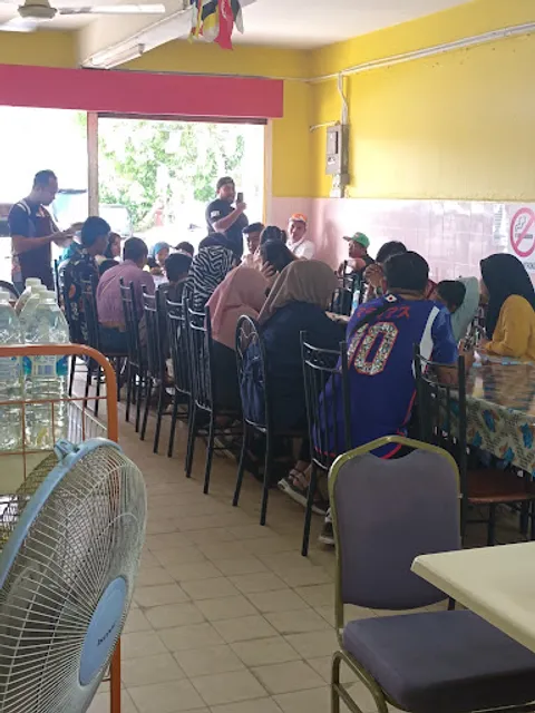 Restoran Pak Hj Ya Nasi Ayam
