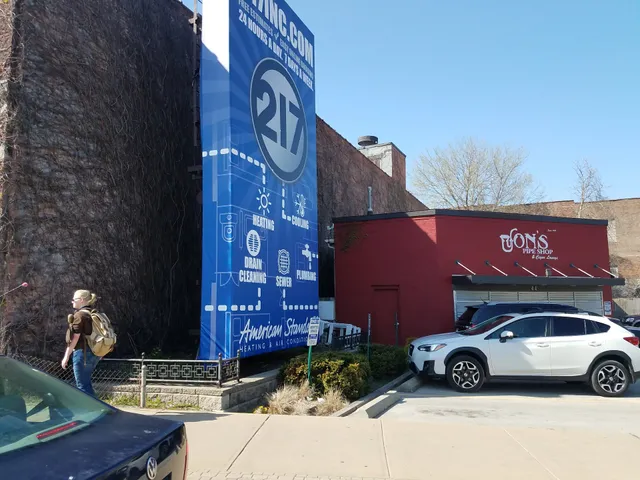 Jon's Pipe Shop and Cigar Smoking Lounge