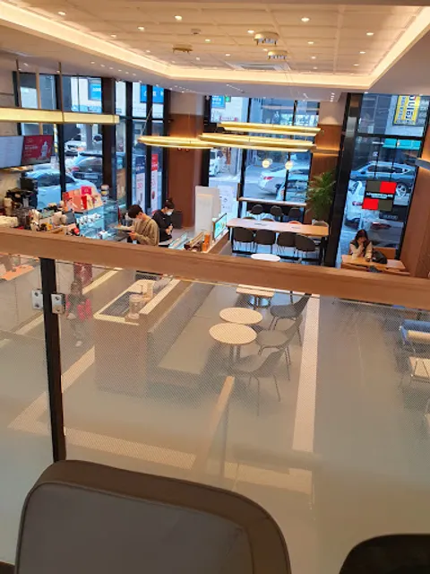 투썸플레이스 고양지축점