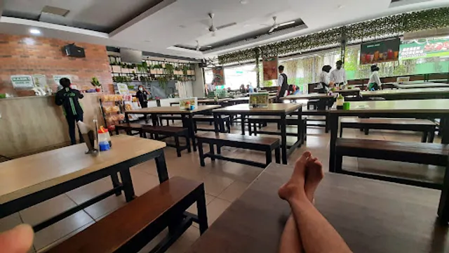 Bebek Goreng H. Slamet Yasmin