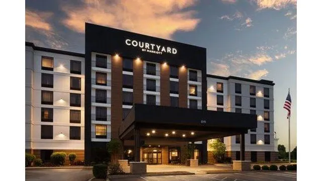 Courtyard by Marriott Louisville Airport