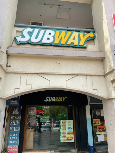Subway Sushant Lok
