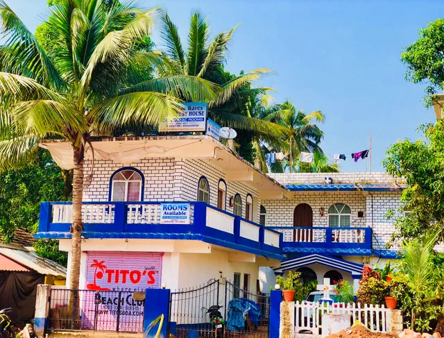 Blue Waves Guest House