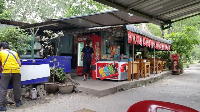 ส้มตำลุงป้า สาขา AIT