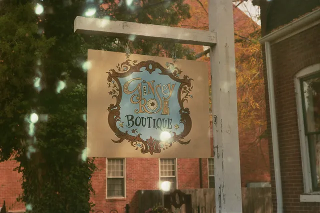 Ginsey Rose - Boutique