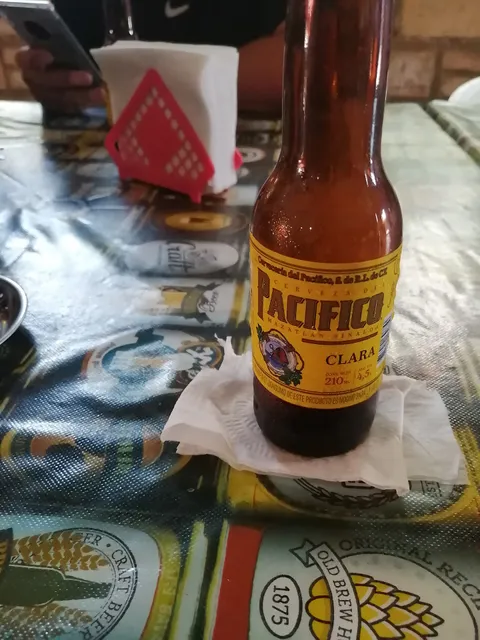 El Coyote Bar
