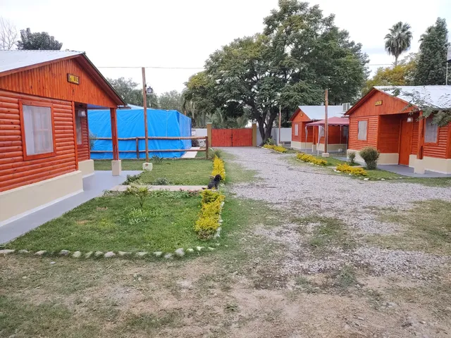 Cabañas "El Jacarandá"