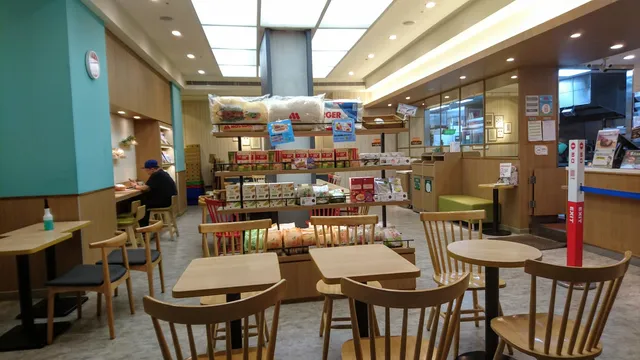 摩斯漢堡桃機一航店