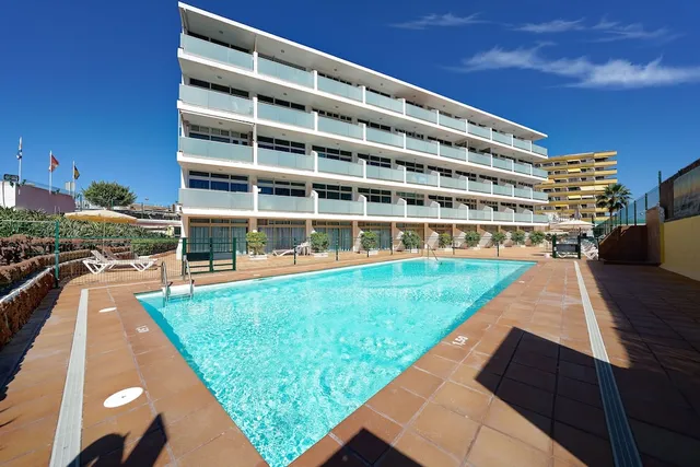 Apartamentos Strelitzias