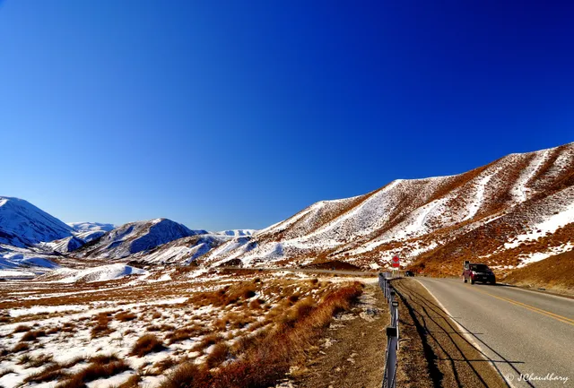Lindis Pass Viewpoint
