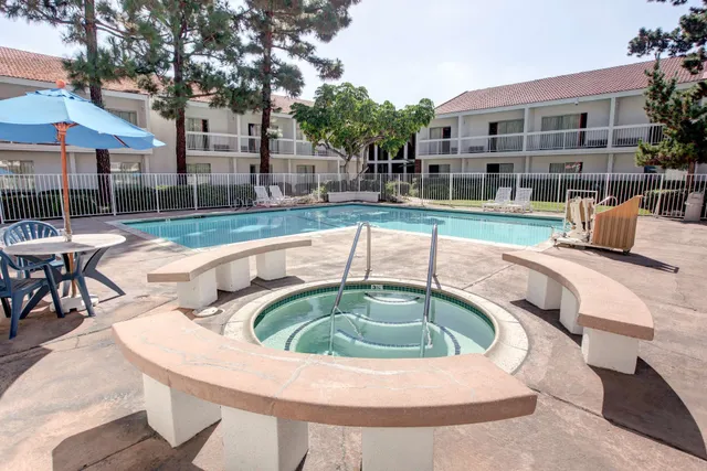 Motel 6 Santa Ana, CA - Irvine - Orange County Airport
