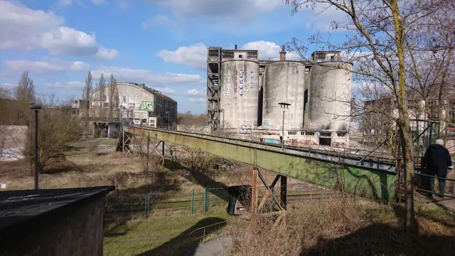 Museumspark Rüdersdorf – Seilscheibenpfeiler und Seilbahn-Umlenkstation