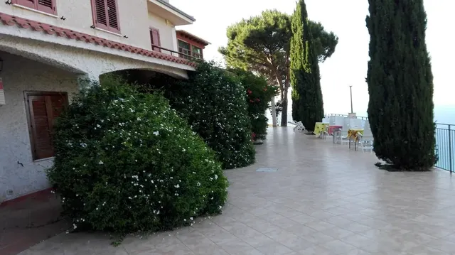 Paradise Bed & Breakfast