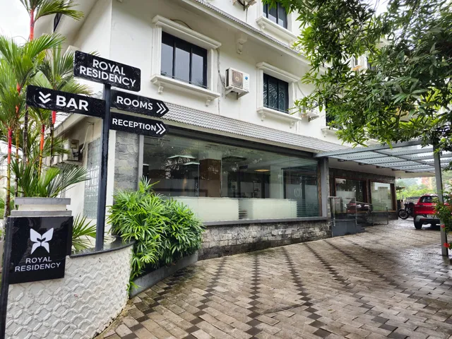 Royal Residency by Whitestone Suites