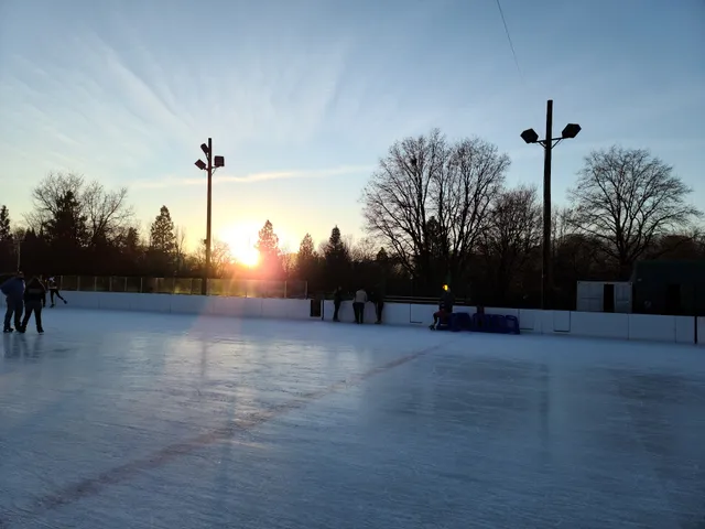 Siskiyou Ice Rink