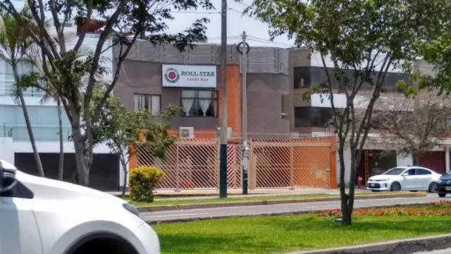 Roll Star Sushi Bar