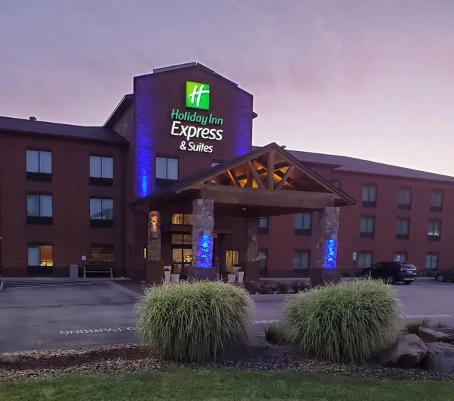 Holiday Inn Express & Suites Donegal by IHG