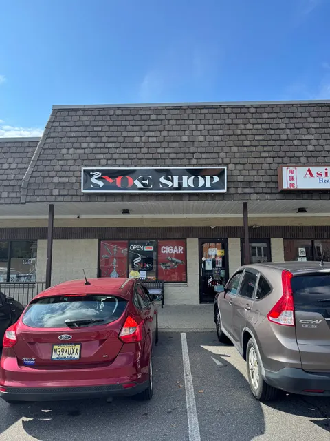 Mo's Smoke & Gift Shop