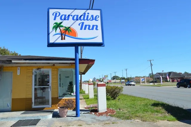 Paradise Motel