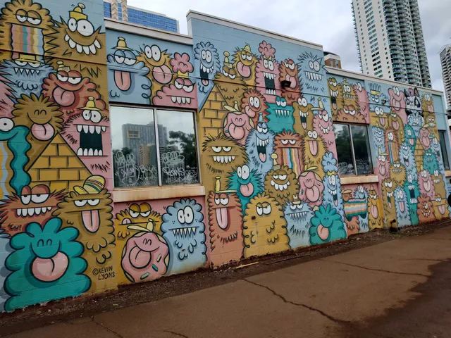 Pearl Factory Hawaii's Original Pearl-In-The-Oyster