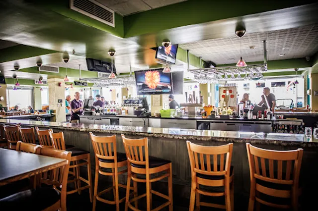 Flip Flopz Restaurant & Bar