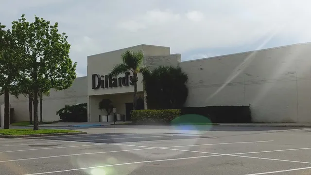 Dillard's