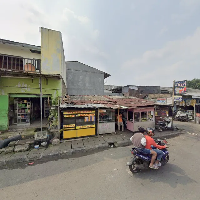 Es Campur dan Es Jus Volvo