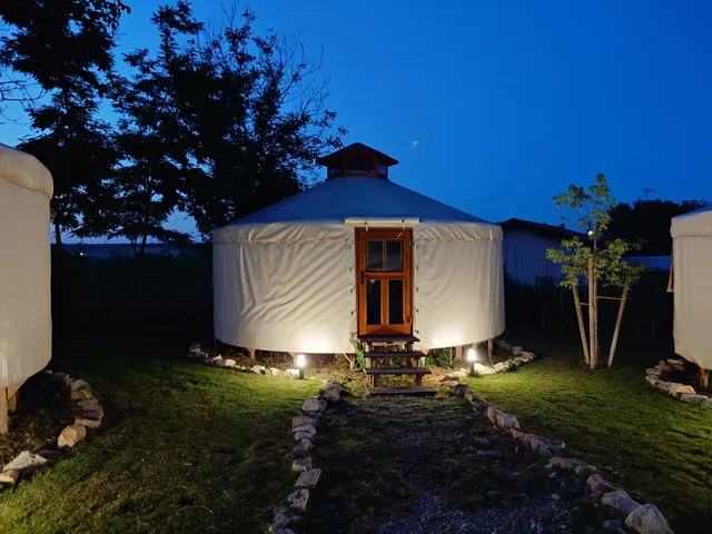 Юртено селище