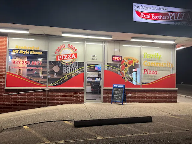 Troni Brothers Pizza