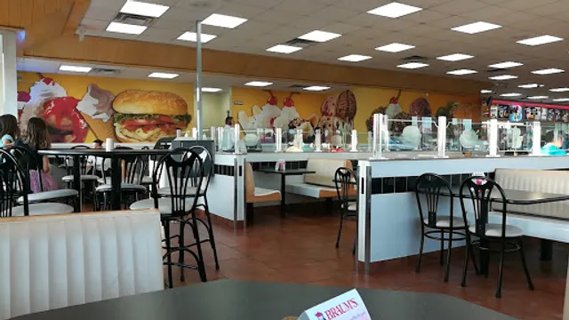 Braum's Ice Cream & Dairy Store
