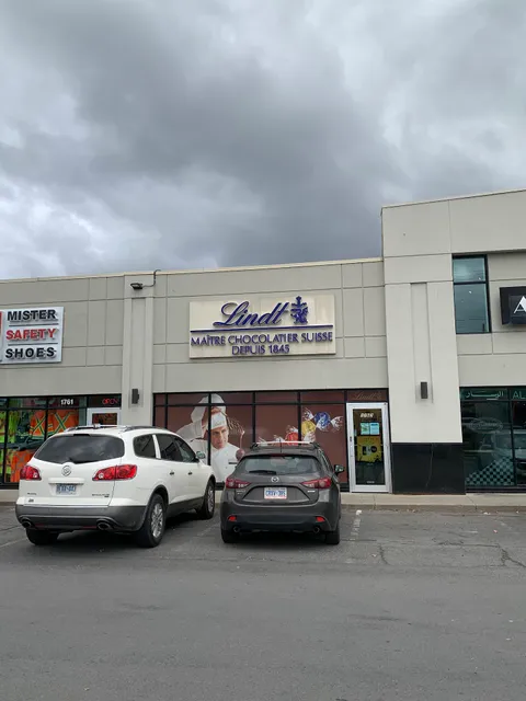 Lindt Chocolate Shop - Ottawa