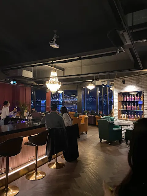 Busan wine bar Gwanganli bar lounge vanguard