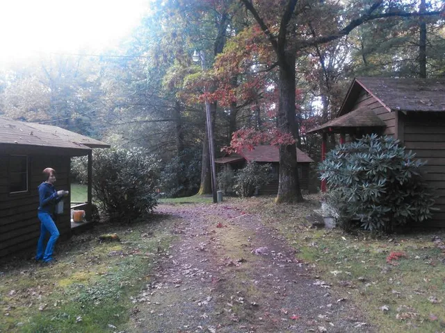 Mt Toxaway Lodge & Motel