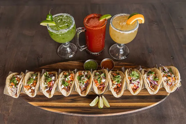 De Leon's Taco & Bar #3