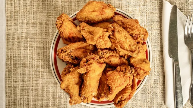 Jumbo Pizza & Wings 3 For 1