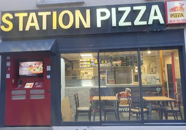Station Pizza