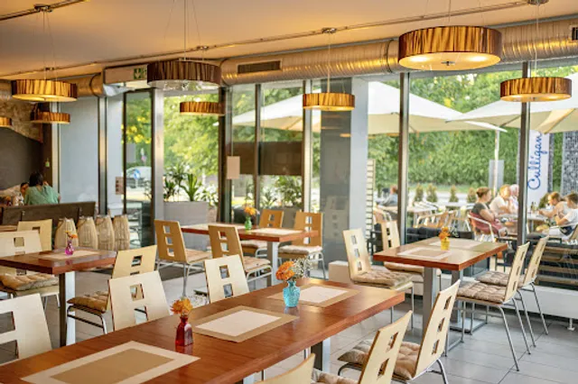 NOK-Thai-Bistro by Chee