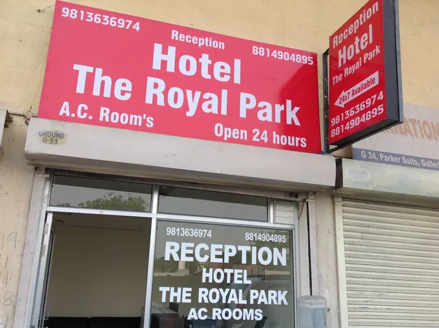 OYO 33021 Park Plaza