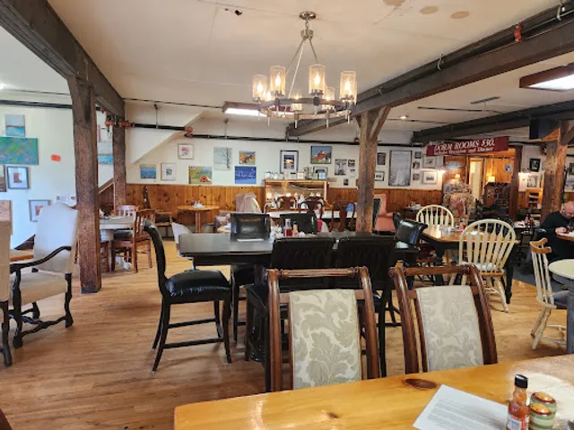 The Round Hearth Cafe and Market Place