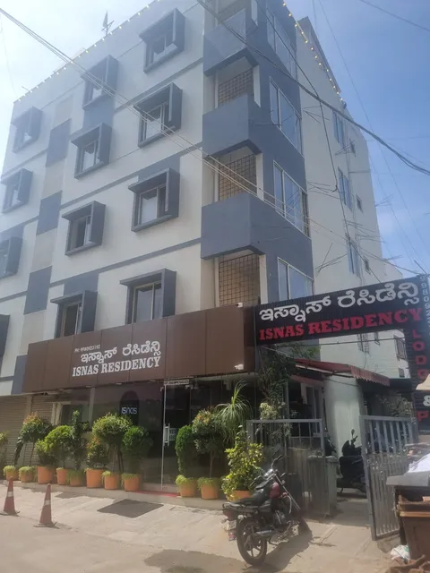 Isnas Residency