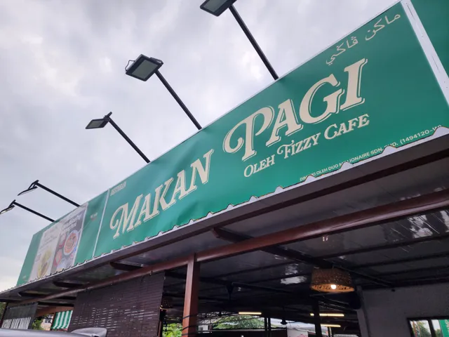 Makan Pagi Oleh Fizzy Cafe