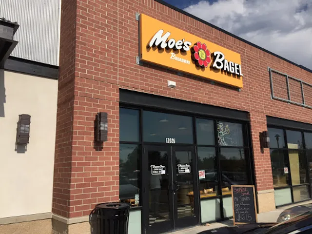 Moe's Broadway Bagel