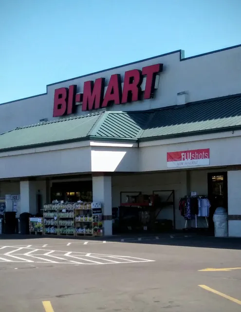 Bi-Mart Membership Discount Stores
