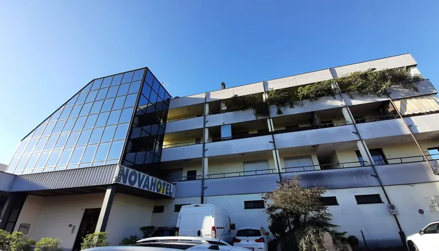 CONFIDENCE HOTEL Nova