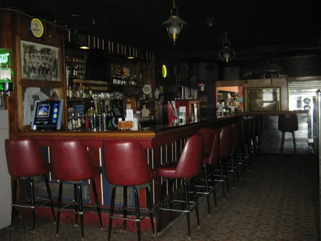 Paci's Lounge & Dining Room