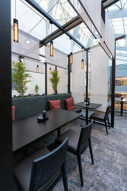 Golden Flower restaurant & lounge bar