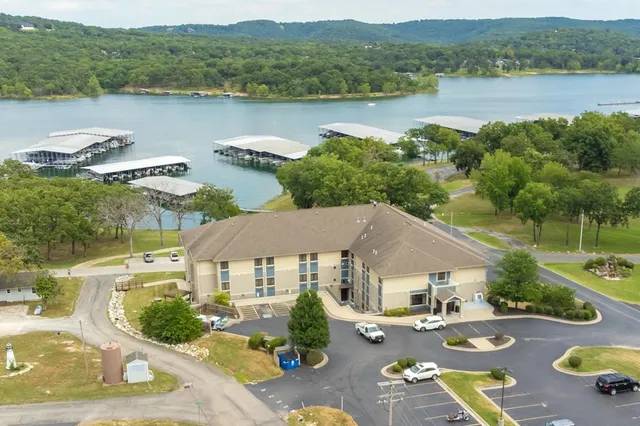 Port of Kimberling Resort & Campground