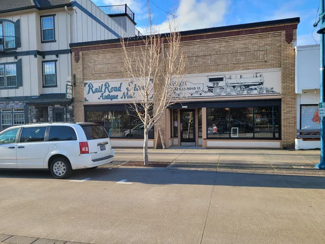 Railroad Street Antique Mall