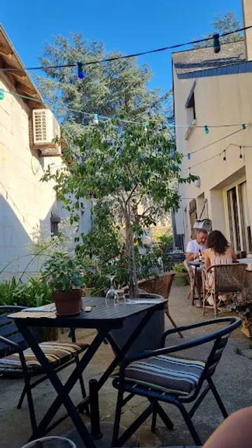 Le Petit Blaison - Restaurant, Café, Epicerie Fine - Blaison St Sulpice